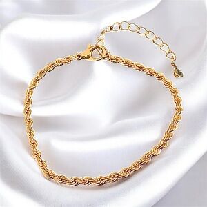 Women’s rope gold alloy 6.5 inch bracelet - with 2 inch extender